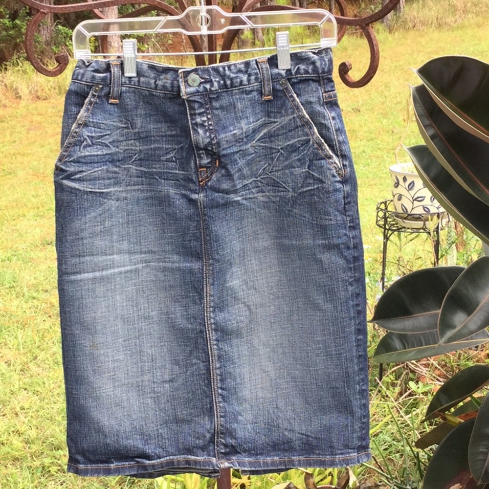🦋Gap - 1969 Denim Pencil Skirt Size 2 Must Have - Picture 7 of 9